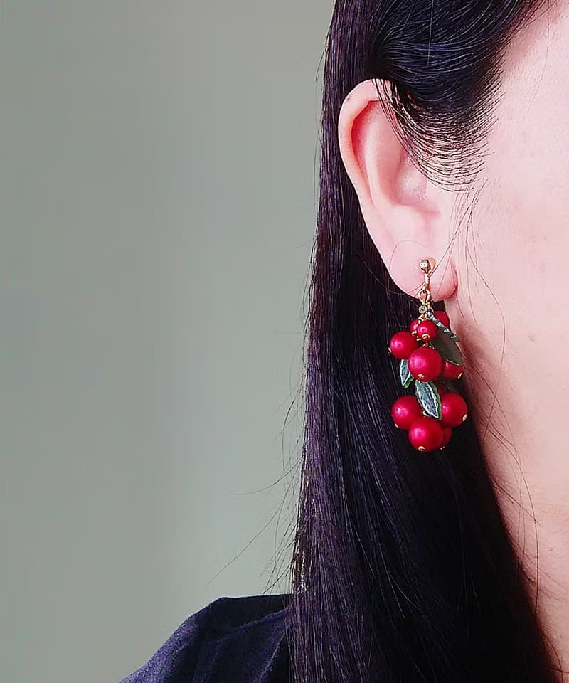 vintage jewelry  豔紅聖誕果實 夾式耳環