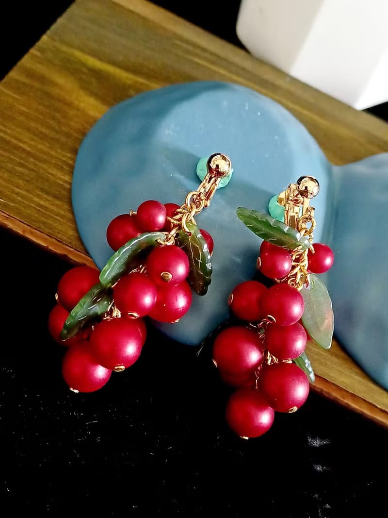 vintage jewelry  豔紅聖誕果實 夾式耳環