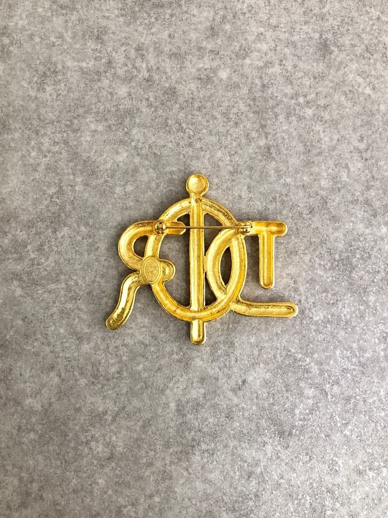 【 日本直送　名牌中古包 】Christian Dior クリスチャン ディオール ブローチ ロゴ ストーン vintage ヴィンテージ mwcad6