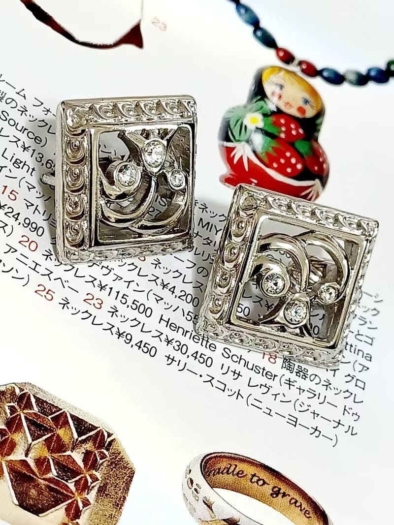vintage jewelry  金屬方形簍空花卉夾式耳環