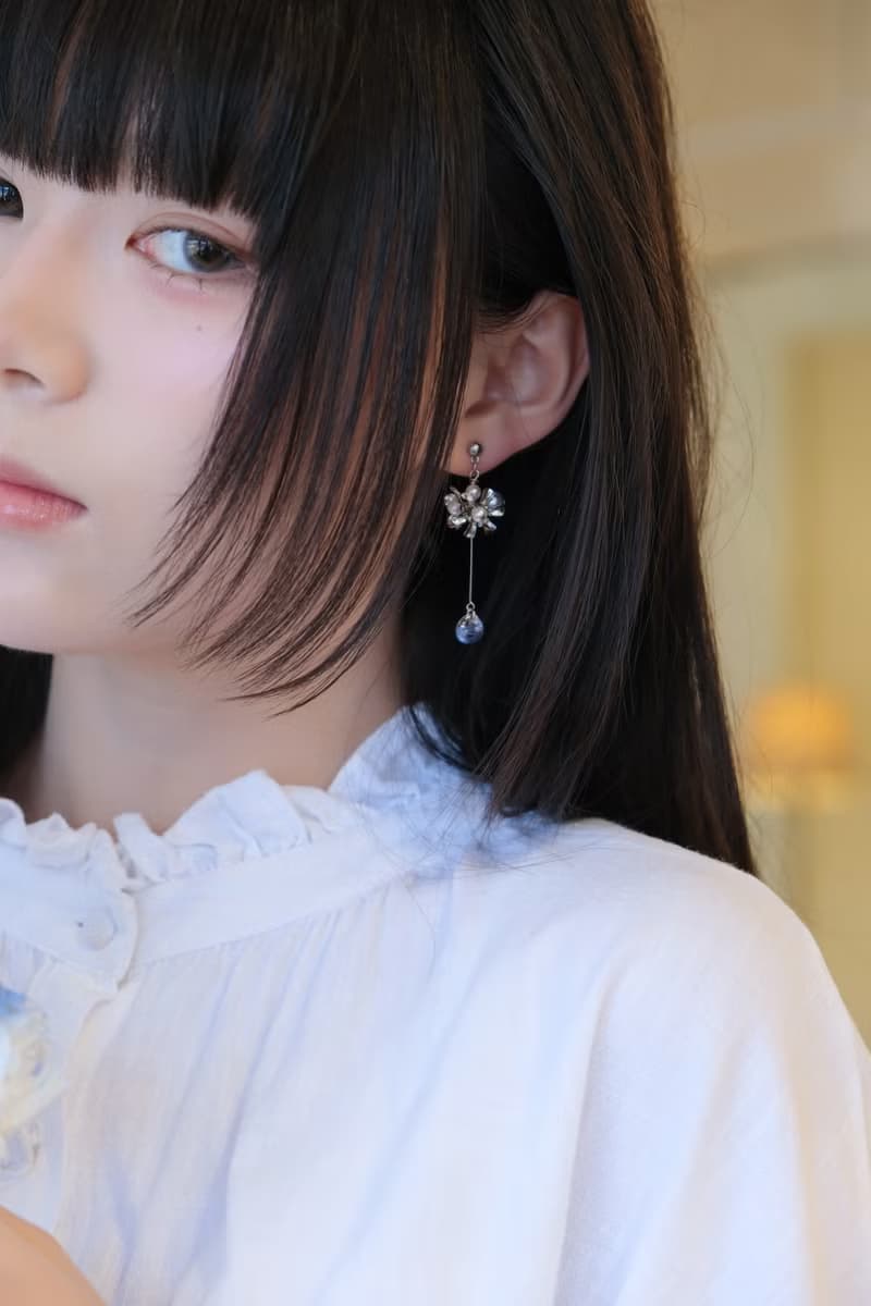 Nina | 繡球花 不對稱 | 美國製琉璃淚珠 Swarovski 珍珠耳環