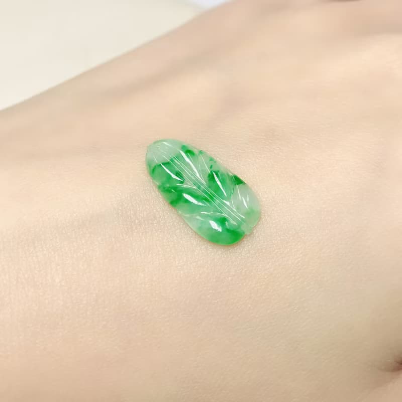 【一葉致富】冰飄陽綠翡翠葉子 | 天然緬甸A貨翡翠 | 送禮