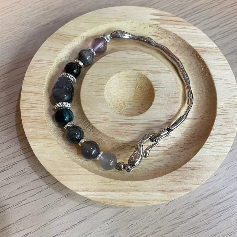 穩重骨幹石貔貅彈性手鍊