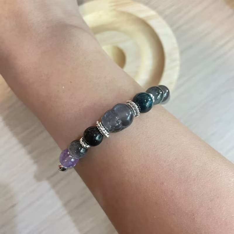 穩重骨幹石貔貅彈性手鍊