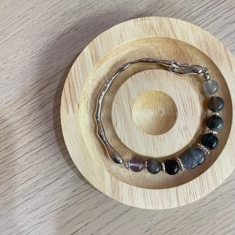 穩重骨幹石貔貅彈性手鍊