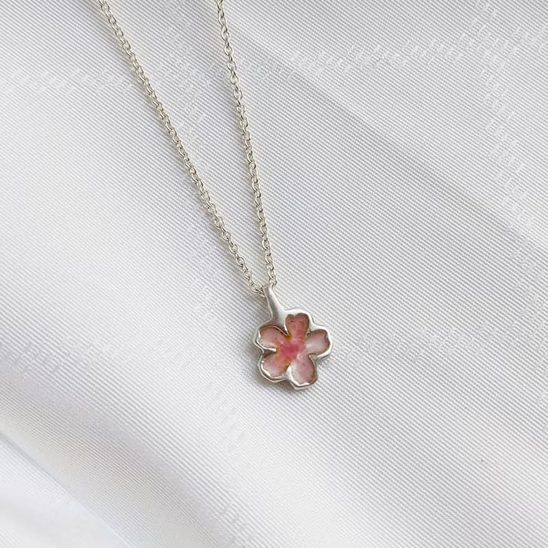 【春天來了】落櫻系 -櫻雨- 琺瑯925純銀 櫻花項鍊 複合媒材 手作