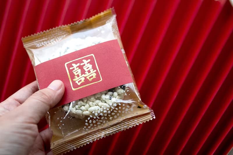 婚禮小物 燙金囍字 圓型米香 海苔爆米香餅 素食可 迎賓 喜糖