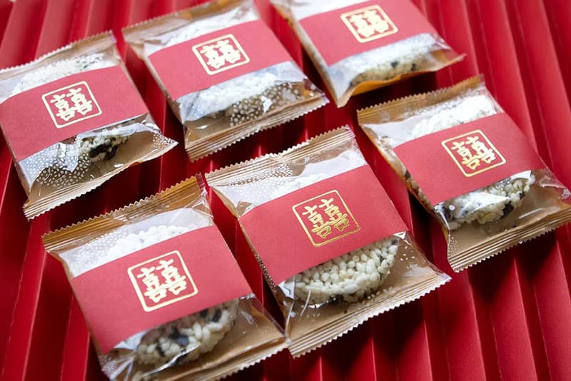 婚禮小物 燙金囍字 圓型米香 海苔爆米香餅 素食可 迎賓 喜糖