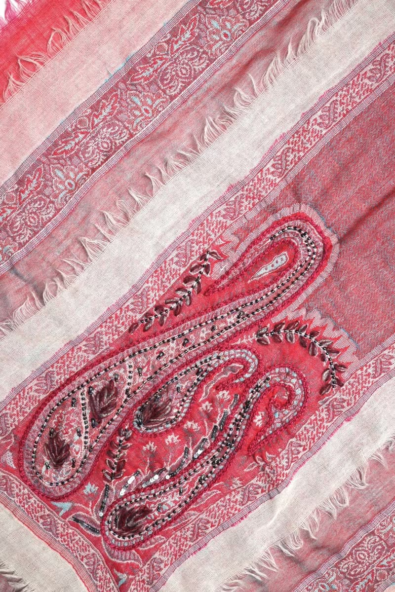 【精品禮盒】釘珠喀什米爾水煮羊毛手工刺繡圍巾披肩三層紗桃粉紅