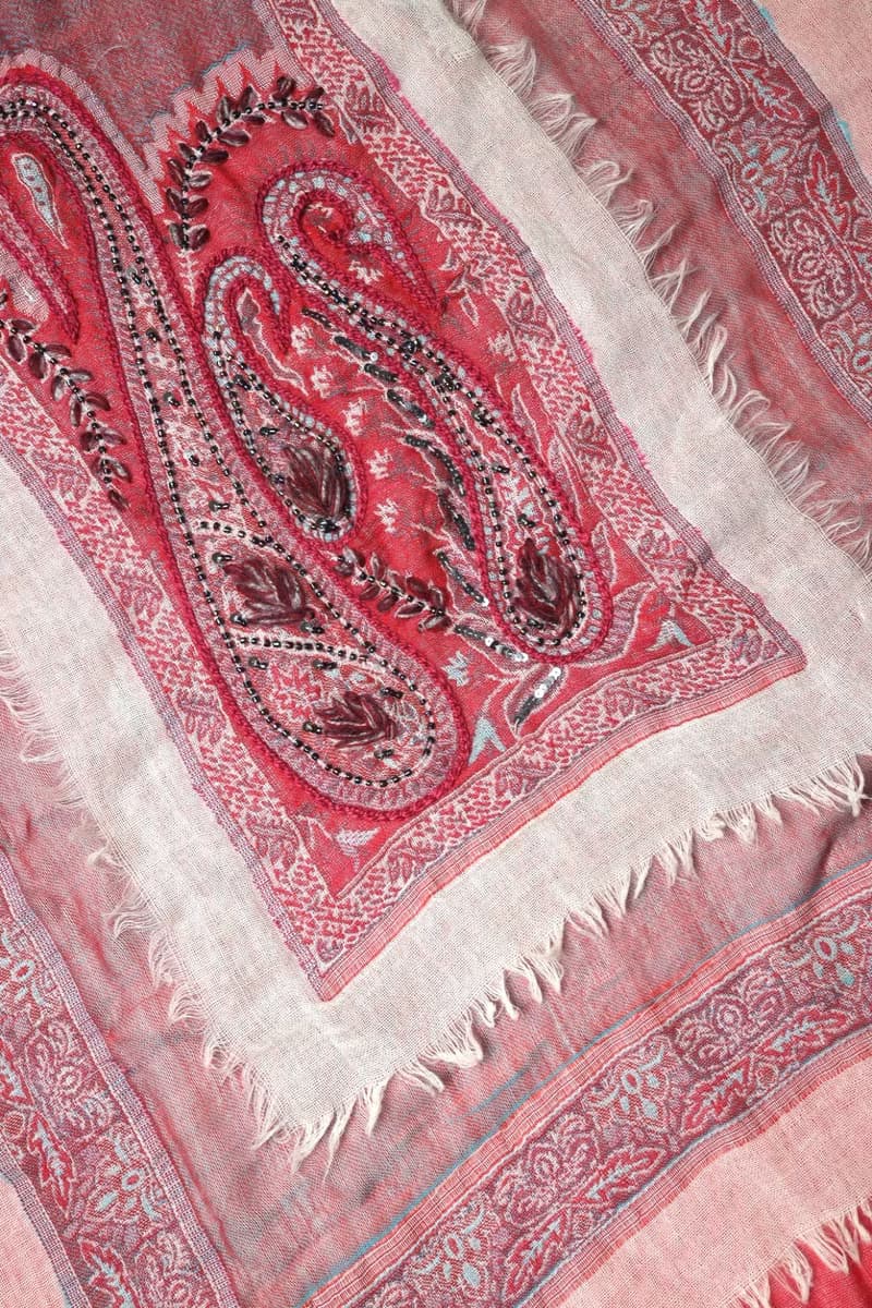 【精品禮盒】釘珠喀什米爾水煮羊毛手工刺繡圍巾披肩三層紗桃粉紅