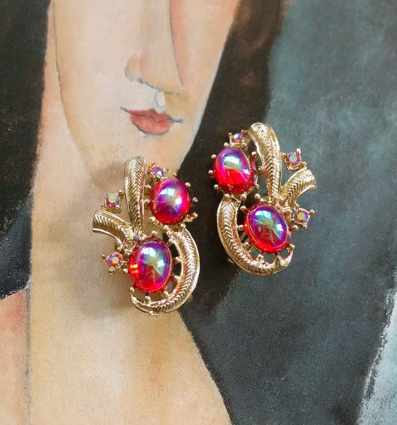 Vintage Jewelry 西洋古董飾品 紅螢蛋 夾式耳環