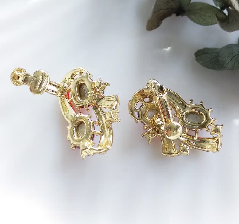 Vintage Jewelry 西洋古董飾品 紅螢蛋 夾式耳環