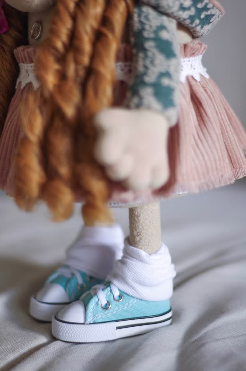 31公分北歐手工女孩侏儒芙蘿拉 – 花束與童話風格造型