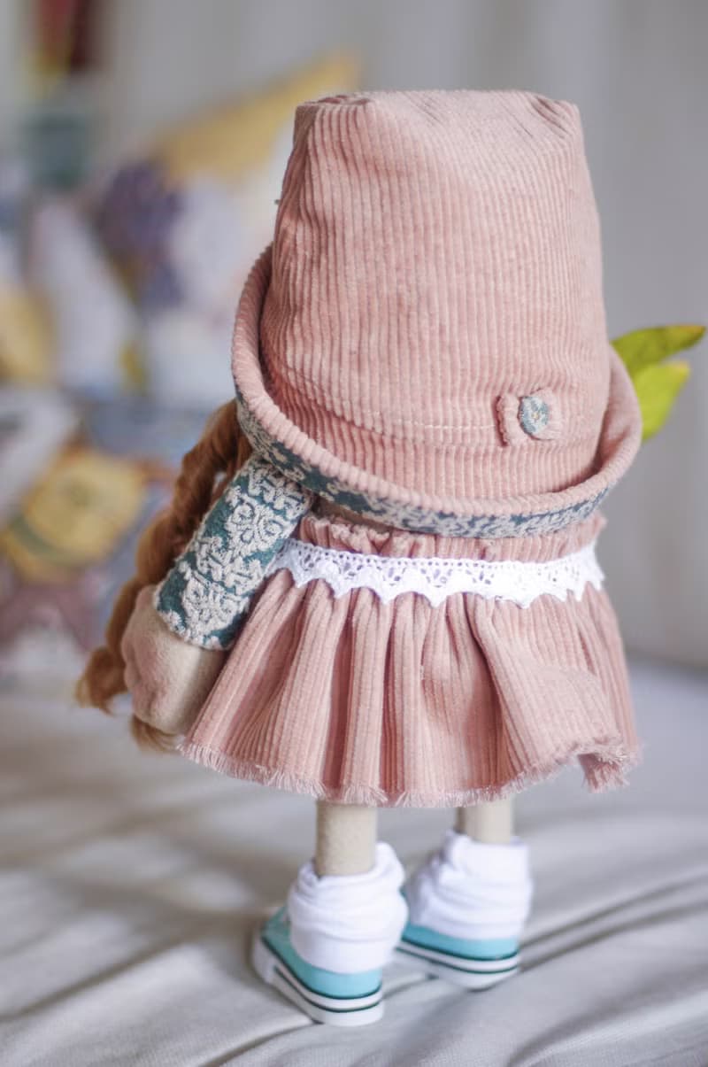 31公分北歐手工女孩侏儒芙蘿拉 – 花束與童話風格造型