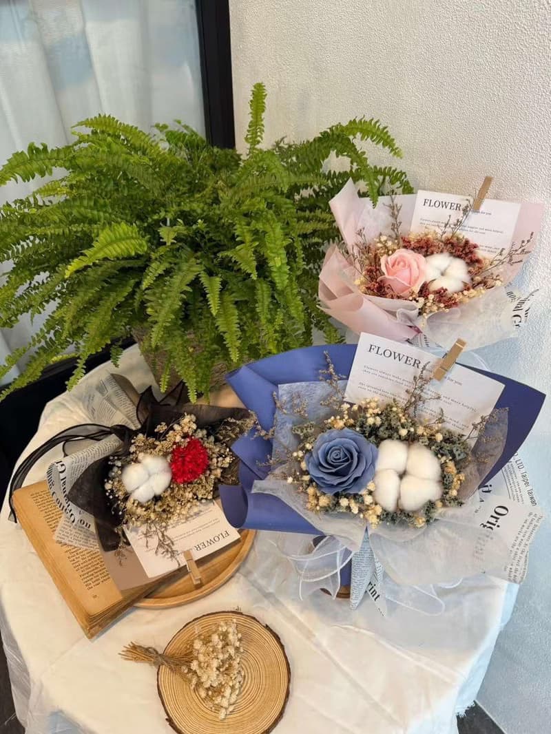 中型花束 香皂花束 乾燥花束 畢業花束 母親節 康乃馨 乾燥花