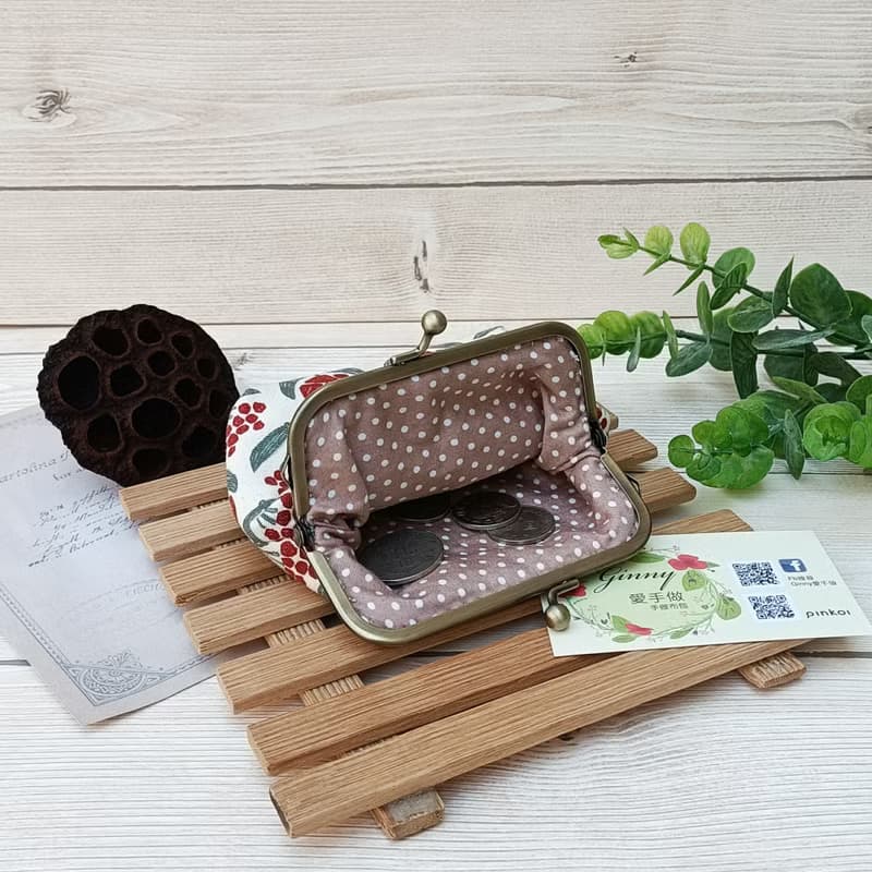 【方型口金包】紅色小花