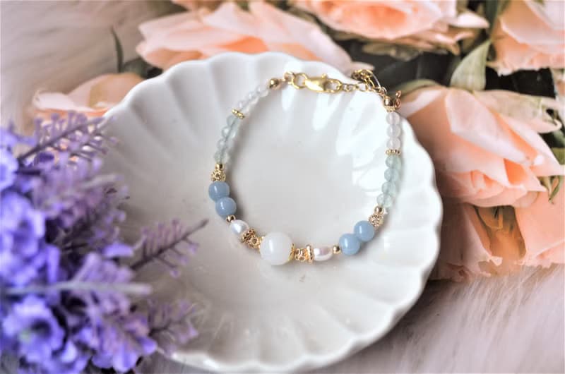 晴天 - 黃銅、天使石、螢石、淡水珍珠母乳飾品手鍊