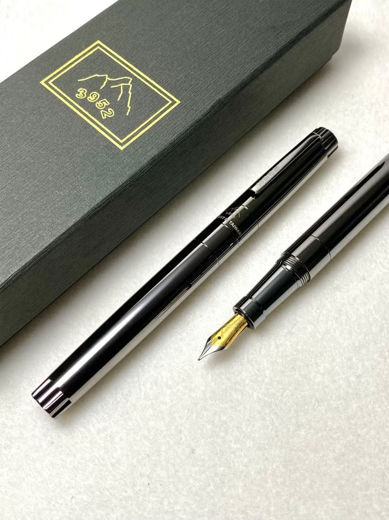 3952老山羊-諸羅山 雙色鋼尖鋼筆