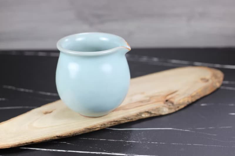 【送禮好物】360~400ml 汝窯無把 手拉坯 咖啡下壺 茶海 公道杯