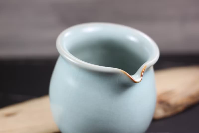 【送禮好物】360~400ml 汝窯無把 手拉坯 咖啡下壺 茶海 公道杯