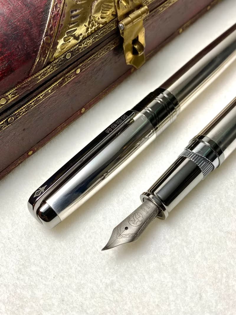 3952老山羊-X800 專利磁吸式 925純銀 書法鈦尖鋼筆
