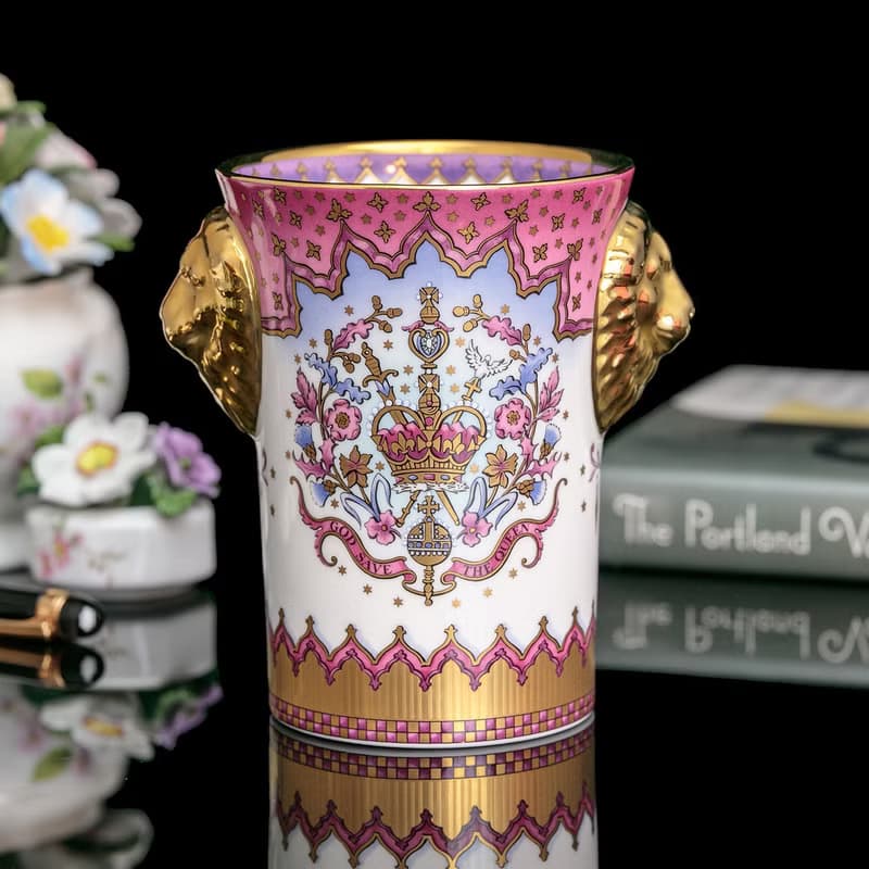 限量英國製Royal Collection女王加冕50週年奢華紀念骨瓷杯 筆筒