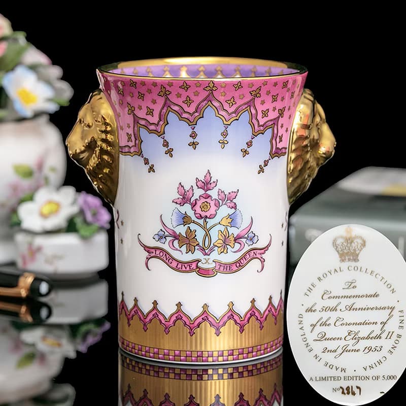 限量英國製Royal Collection女王加冕50週年奢華紀念骨瓷杯 筆筒