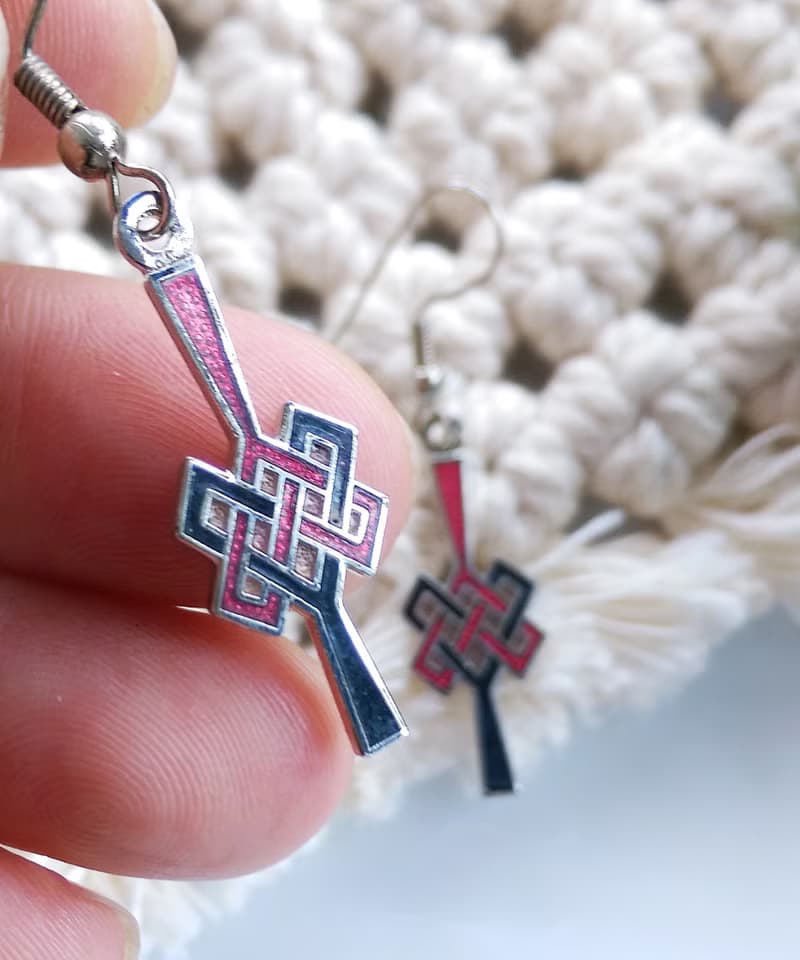 Vintage Jewelry  景泰藍 凱爾特繩結 紅黑 小巧 耳勾 針式耳環