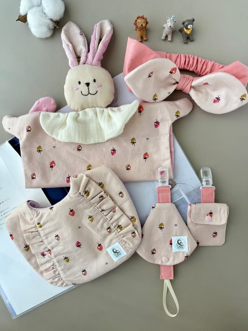 兔寶寶安撫巾  草莓甜心 彌月禮 新生兒禮 嬰兒