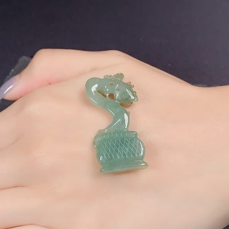 雙彩翡翠巧雕悟道 | 天然A貨翡翠 | 送禮
