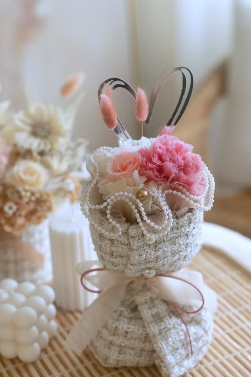 甜蜜粉桃永生康乃馨小香花束 / 母親節禮物 母親節永生花束