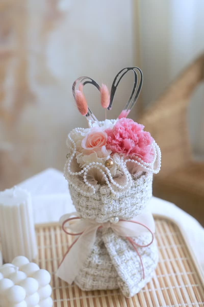 甜蜜粉桃永生康乃馨小香花束 / 母親節禮物 母親節永生花束