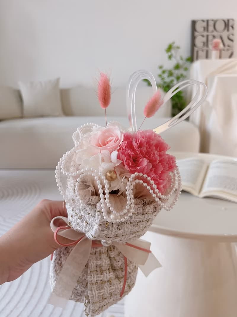 甜蜜粉桃永生康乃馨小香花束 / 母親節禮物 母親節永生花束