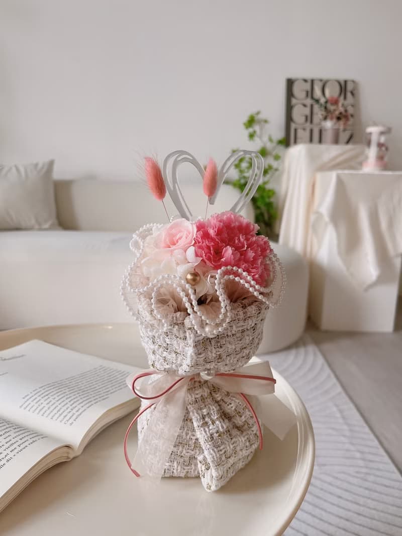 甜蜜粉桃永生康乃馨小香花束 / 母親節禮物 母親節永生花束