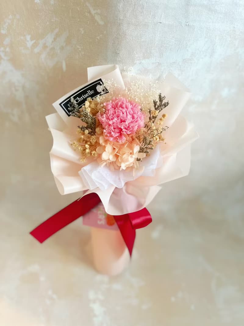 只限香港 母親節花束系列 尊貴媽媽 紅色 康乃馨 永生花 保鮮花