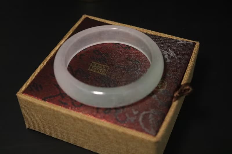 玻璃種翡翠手鐲高冰禮盒裝手環鐲子