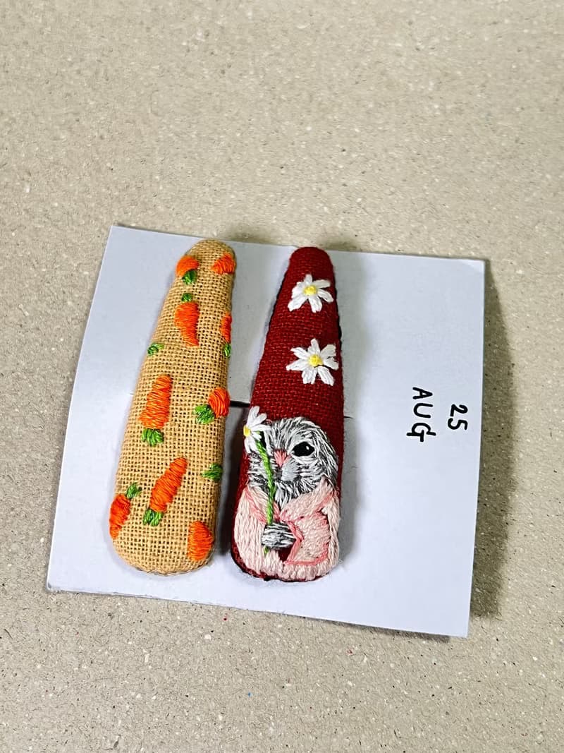 Hair clips embroidery the rabbit