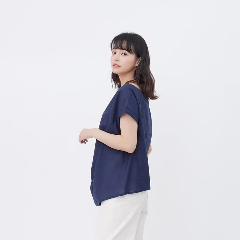 遇見小蓋袖寬領垂墜涼感上衣【Hayla】