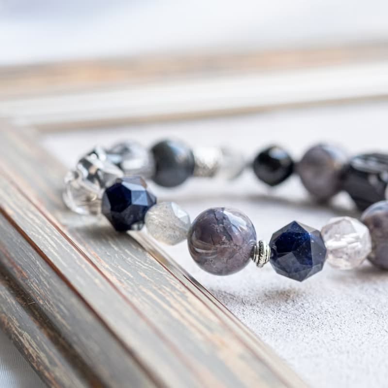 恬靜安謐 Silence 藍光拉長石、阿拉善、極光23 天然水晶手鍊