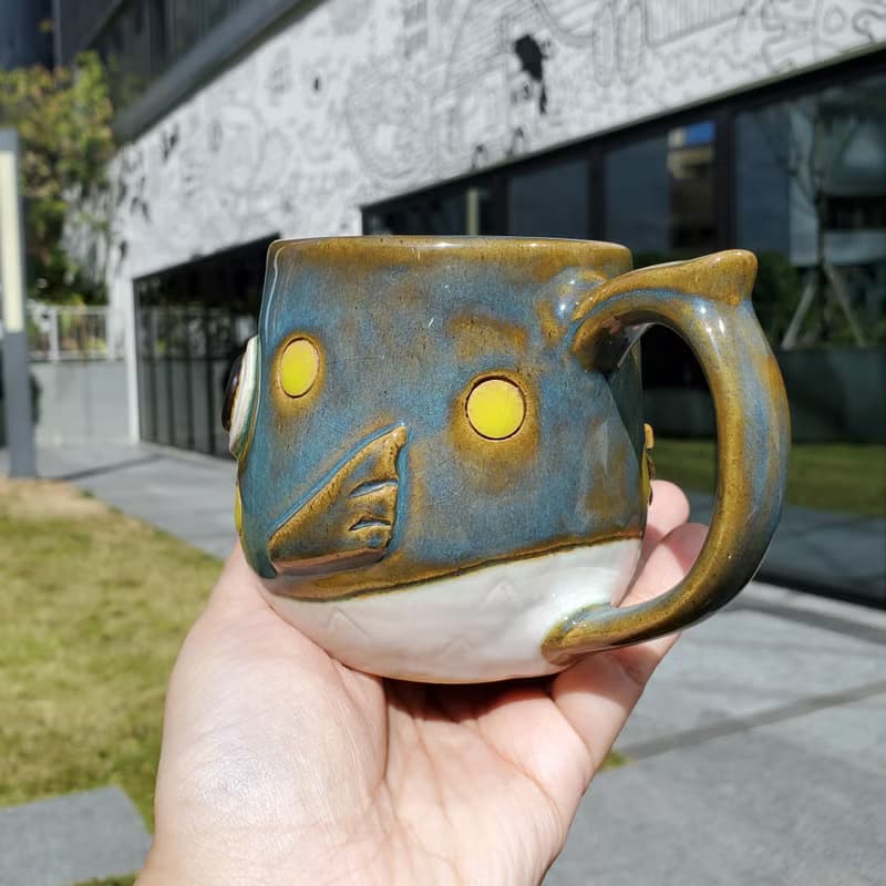 可愛綠色河豚陶藝杯