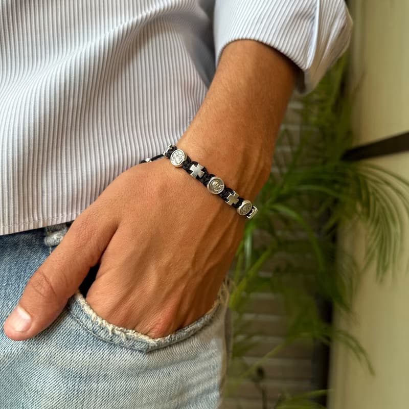 十字架手鍊・畢奧神父黑色・手工編手圍長度可隨意調整8250007