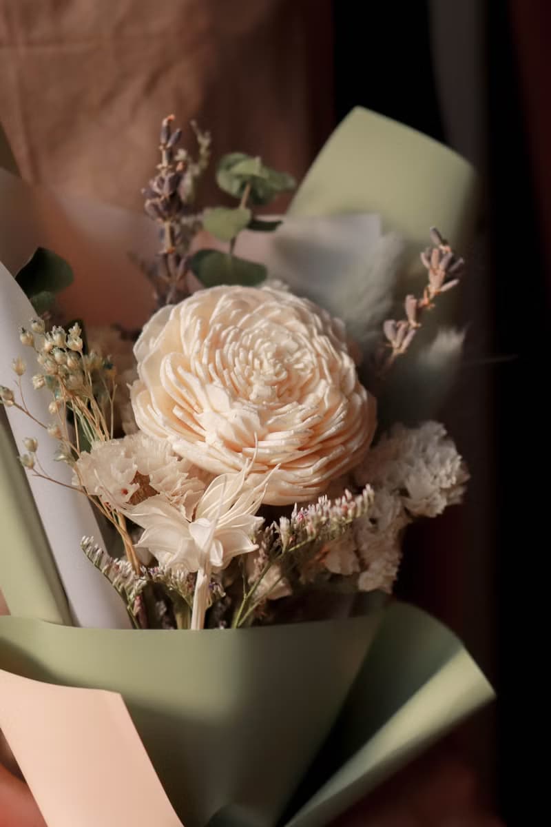 - 奶香氣息 - 精油擴香 小花束 索拉花 不雕花 乾燥花 畢業花束