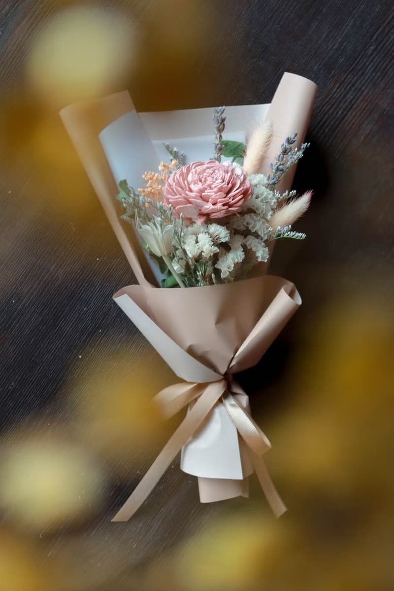 - 奶香氣息 - 精油擴香 小花束 索拉花 不雕花 乾燥花 畢業花束