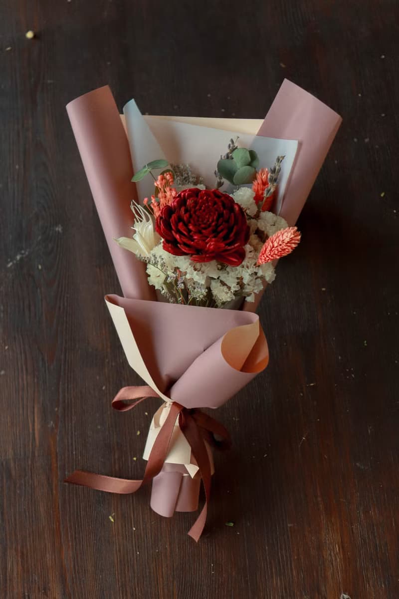 - 奶香氣息 - 精油擴香 小花束 索拉花 不雕花 乾燥花 畢業花束