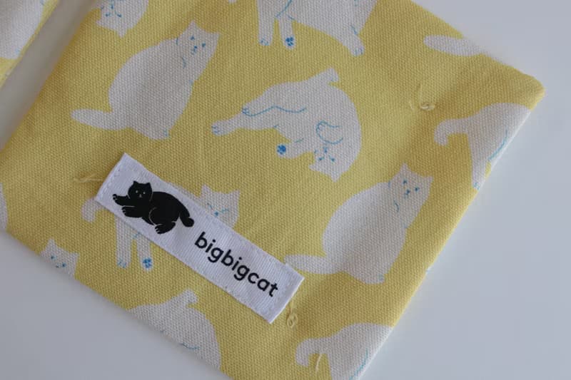 big big cat coasters - one day (yellow)