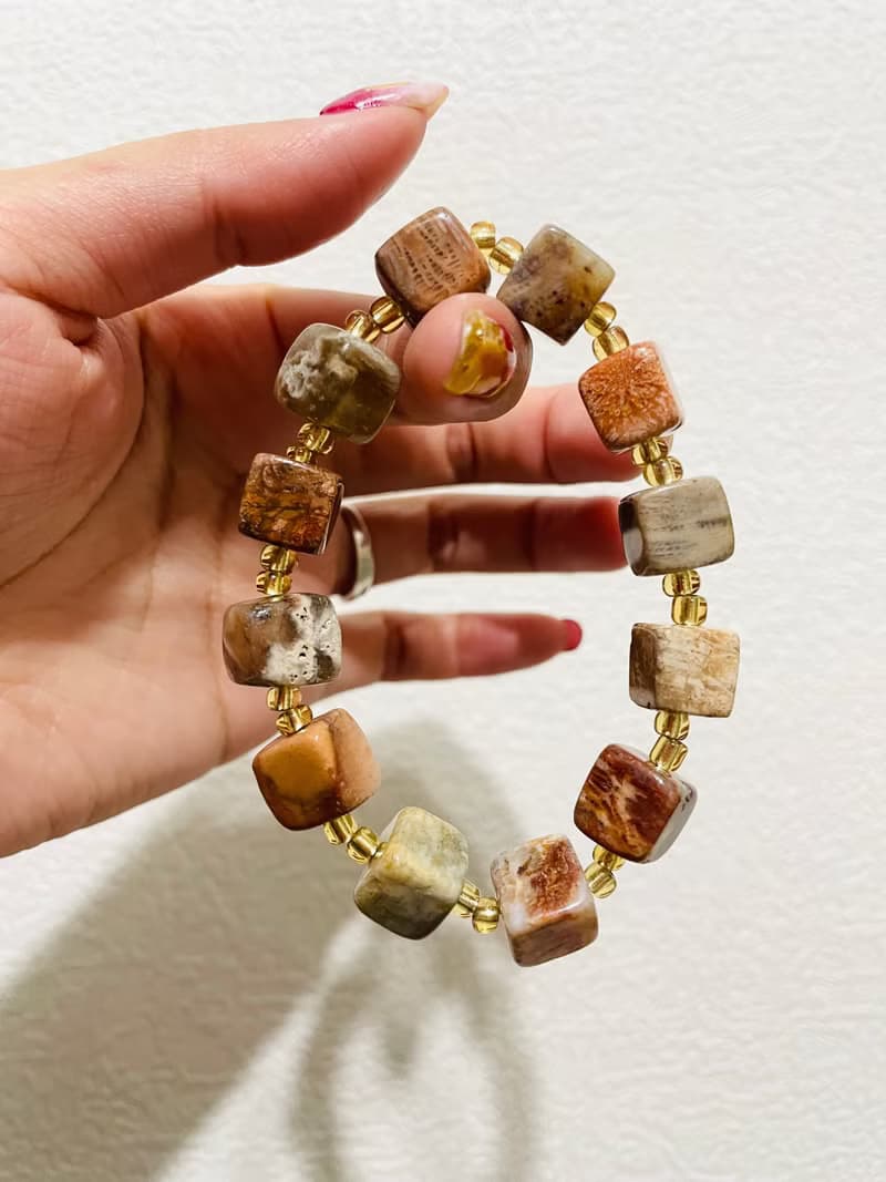 水晶方糖設計款手鍊【 珊瑚玉方糖設計款手鍊】精品美物/一物一拍