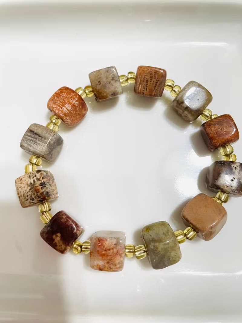 水晶方糖設計款手鍊【 珊瑚玉方糖設計款手鍊】精品美物/一物一拍