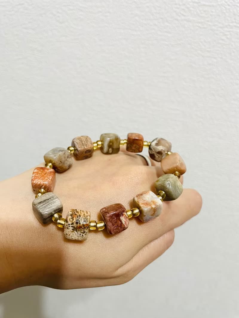 水晶方糖設計款手鍊【 珊瑚玉方糖設計款手鍊】精品美物/一物一拍