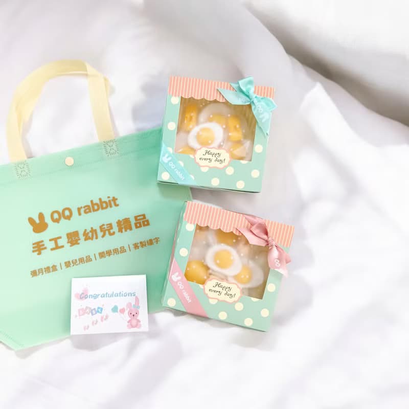 可繡名字。花草動物。手工訂製3件彌月組。可單買