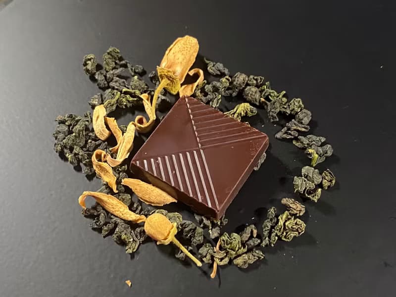 宜蘭茶黑巧克力綜合禮盒